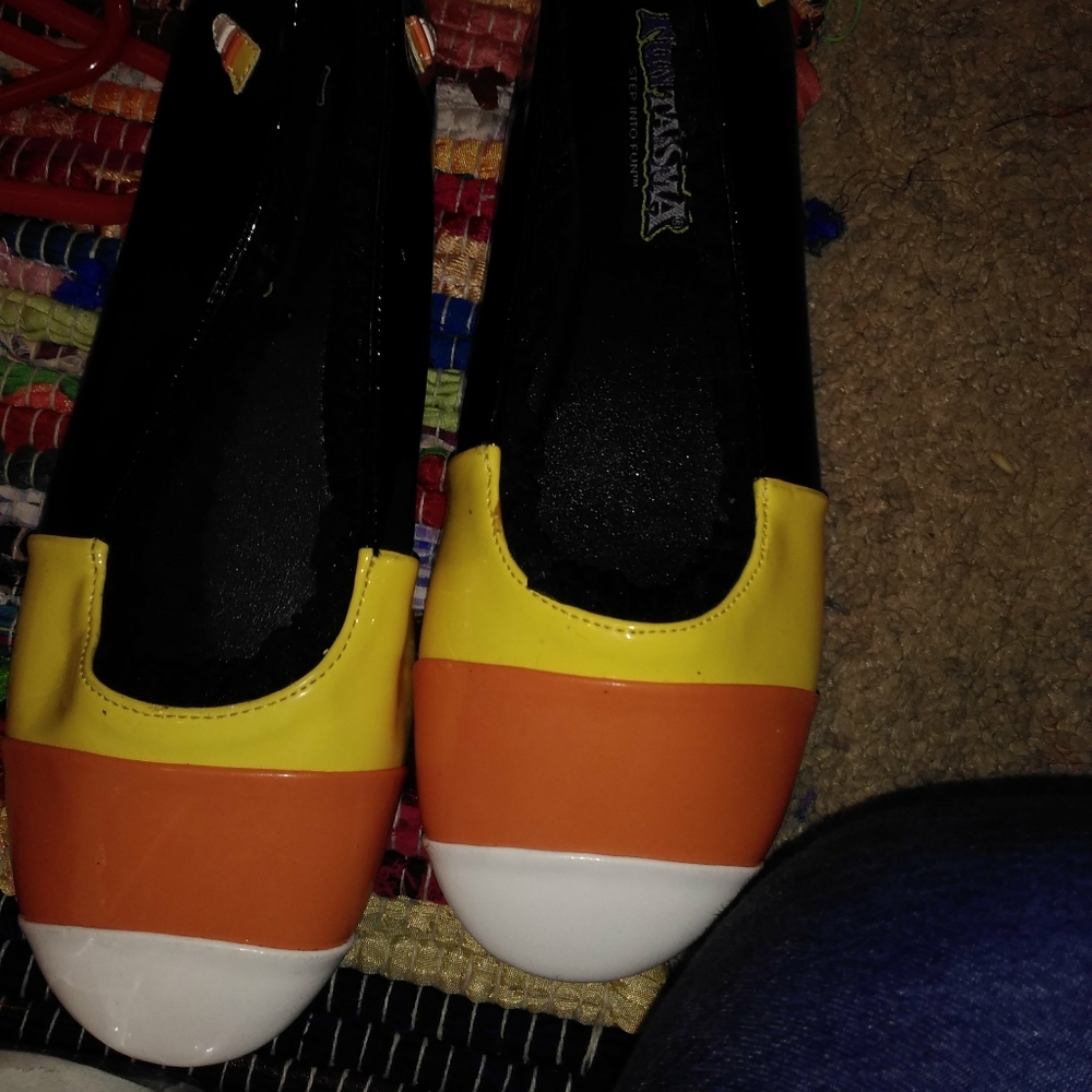 Spirit  candy corn shoes asking $10 size 8